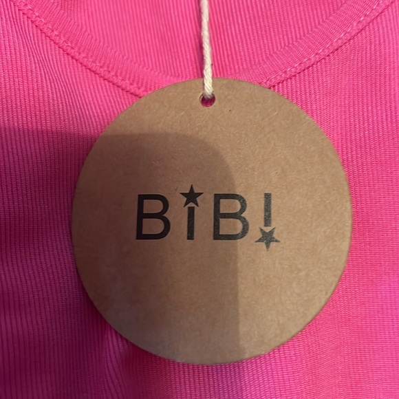 Top - Picture 3 of 3